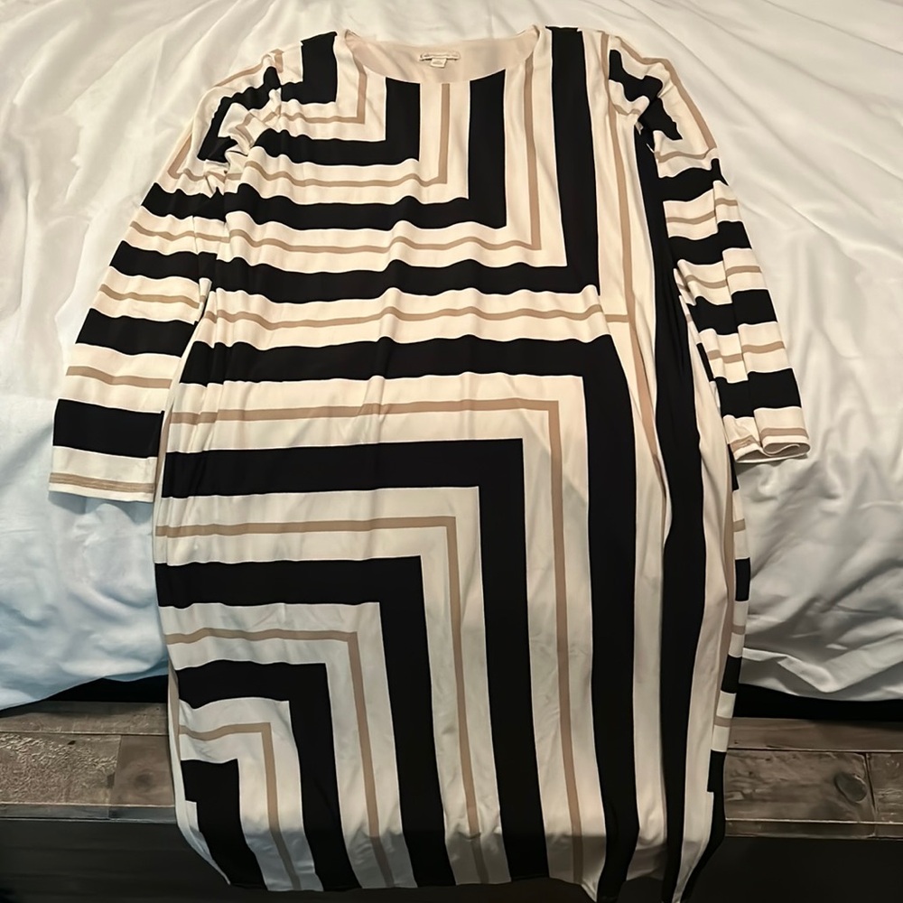 Women’s dress